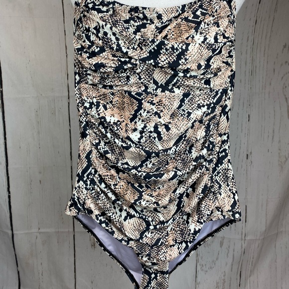 5 for $20 One piece animal print swimsuit - Picture 2 of 5